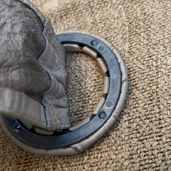 Cream leather belt, gently used, from United Colors of Benetton. Fits all sizes. - Picture 6 of 6